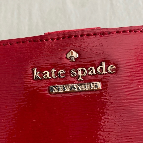 kate spade red patent leather continental wallet with gold logo - Picture 2 of 12